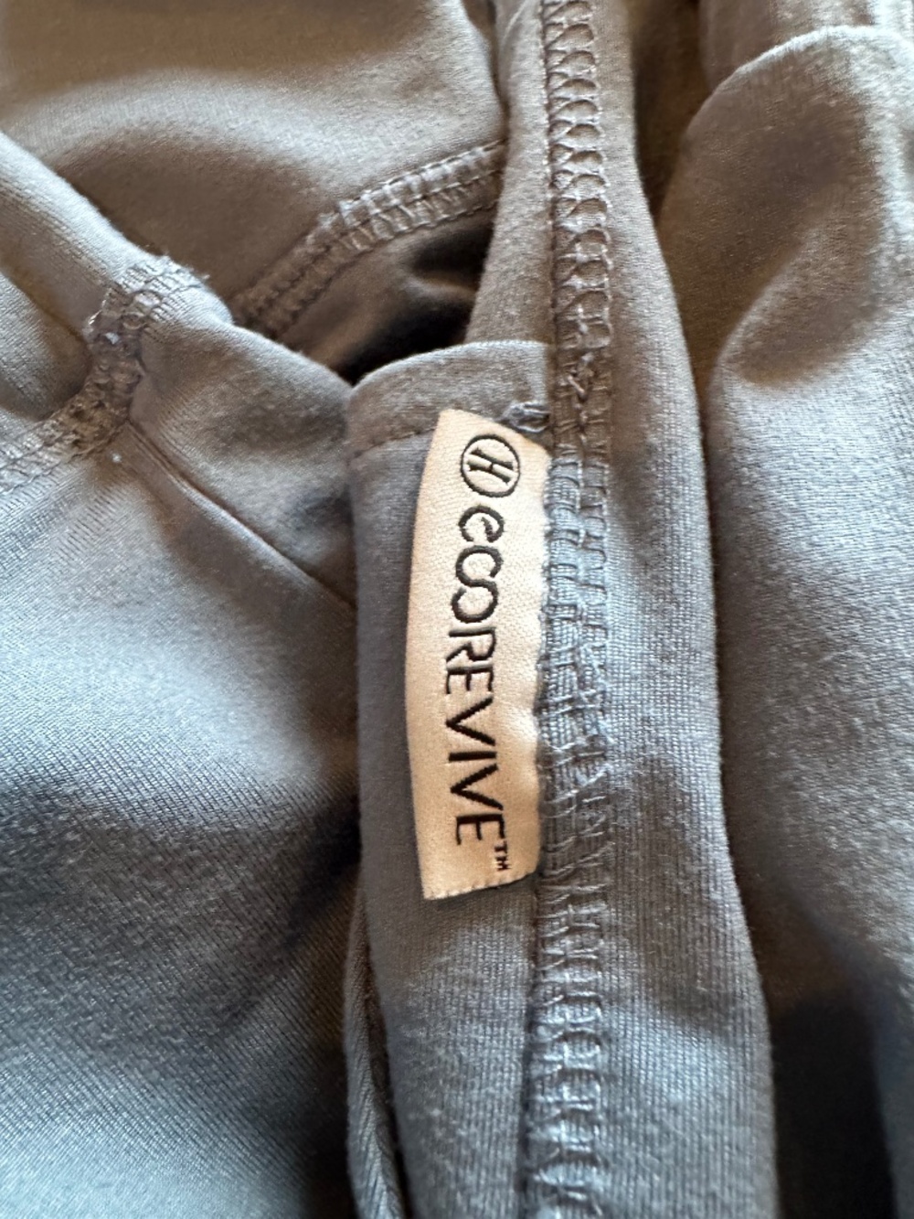 Vuori Jogger Bundle and Ecorevive size M Bundle - Picture 4 of 4